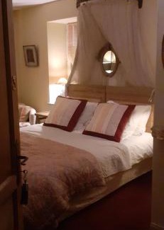 Champagne-Saint-Hilaire House | Le Relais du Haras