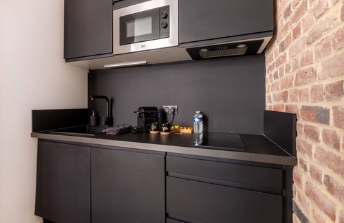 Old Lille Apartment | Le Sacré-Coeur, best-in-class studio