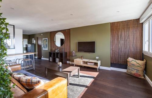 Lorient Apartment | Le Safari - WiFi, Parking, TV