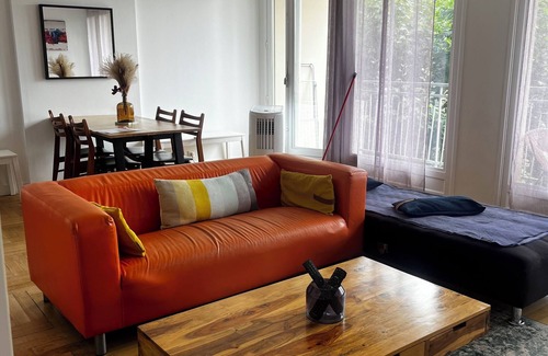 Provinces - Chavril Apartment | Le Saint-Irénée, a bright 2-bedroom apartment for 4 people.