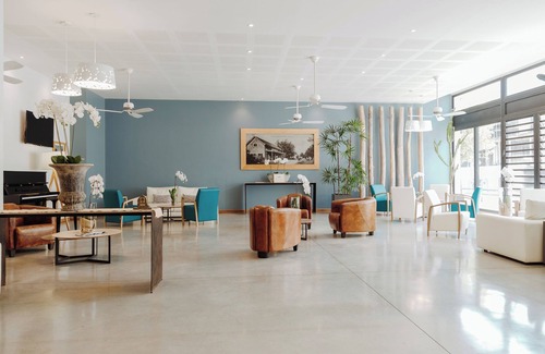 Centre-Ville Hotel | Le Saint Pierre Hotel