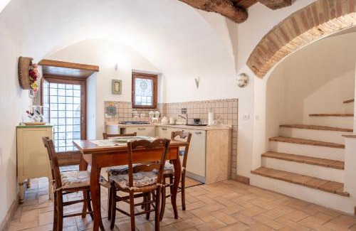 Calvi di Umbria Apartment | Le Scalette - Holiday Home in Calvi - ItalyWeGo