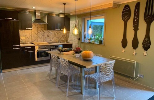 Givet Bed & Breakfast | Le Soleil Couchant/Chambre d'hôtes
