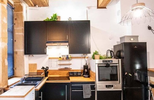 Old Lyon Apartment | Le Soyeux - Superbe canut quai de Saône
