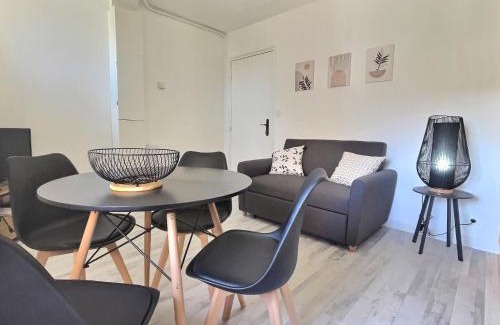 Bourg-les-Valence Apartment | Le thannaron - Centre ville
