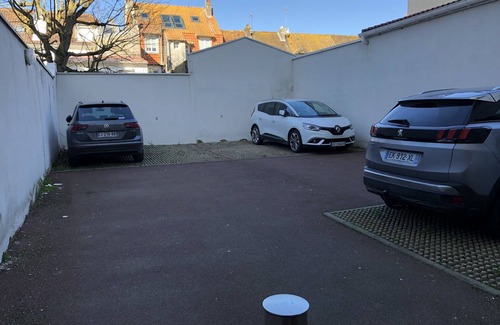 Le Touquet-Paris-Plage Apartment | Le Touquet T2 completely renovated, parking, south balcony