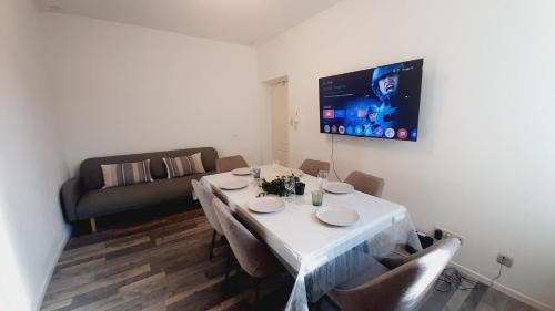 Virton Apartment | Le trio virtonnais - appartement 6pers au centre de la gaume