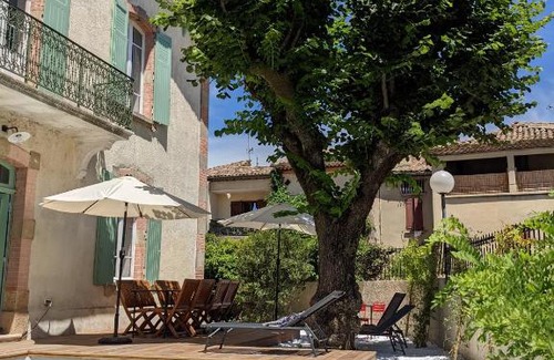 Cavillargues Villa | Le vieux tilleul