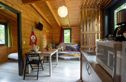 Bar-sur-Aube RV Rental | Le Village de la Champagne - Slowmoov
