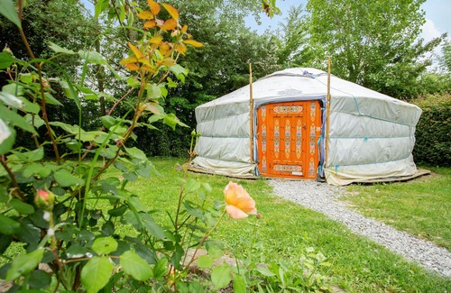 Plessix-Balisson RV Rental | Le Village de Yourtes