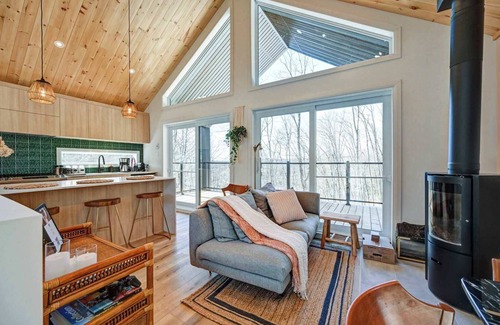 Sainte-Beatrix Ski Chalet | Le Windermere - British Inspired Thermal Escape