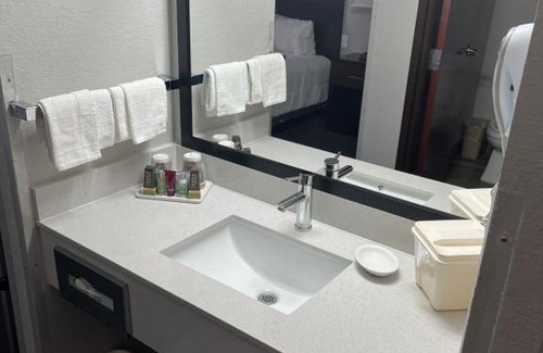 Hobbs Hotel | Lea County Inn