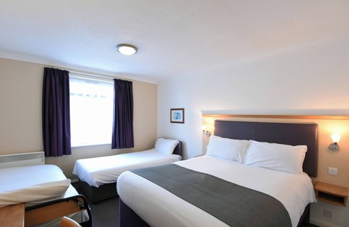 Whitestake Hotel | Lea Gate