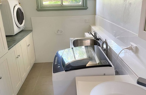 East Tamworth Apartment | Leafy Lodge - Secluded retreat in East Tamworth