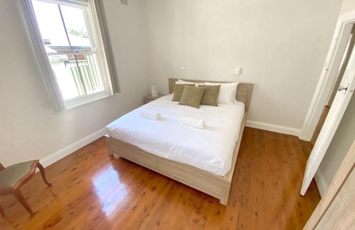 East Tamworth House | Leafy Lodge Secluded retreat in East Tamworth