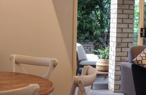 Nundah Apartment | Leafy Retreat Townhouse Near Airport & City