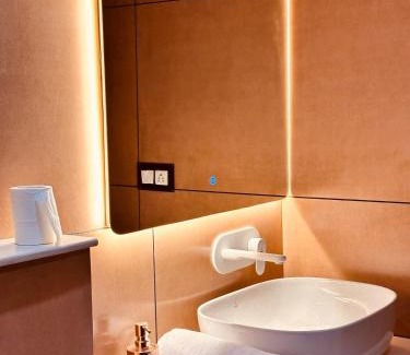 Mahipalpur Extension Apartment | Leafyinn Comfy Loft