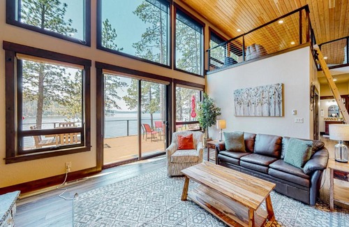 Harrison House | Leaning Pine Point at Half Round Bay