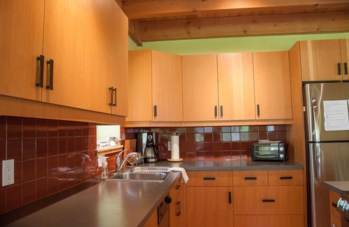 Columbia Valley Cabin | Leave your cares behind and come adventure in the Rocky Mountains. Book today!