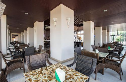 Nong Ya Plong Resort | Leaves Valley Resort