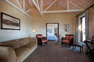 Paterson Cabin | Leeuwenbosch Shearers Lodge - Amakhala Game Reserve
