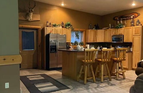 Eau Claire House | Legacy farm waterfront horse farm with 3bedroom in a barn complex in Eau Claire.