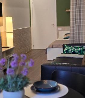 Malilla Apartment | Legacy Modern Suits