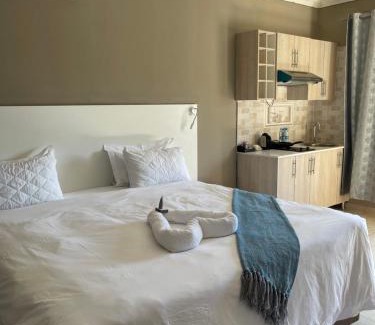 Choma House | LEGENDS EXECUTIVE LODGE