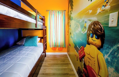 Cypress Gardens House | LEGOLAND Bungalow Bliss, Family Play Areas, 2 Rooms, Water Park Access