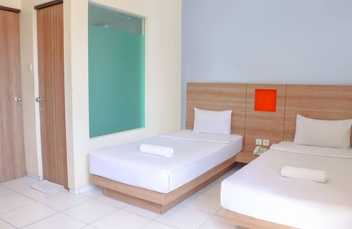Ambon Hotel | LeGreen Suite Waihaong