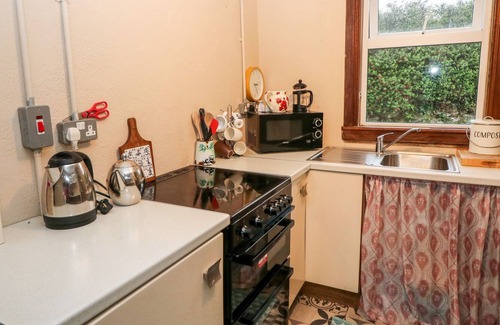 Macroom House | LEHANE'S COTTAGE, pet friendly in Clondrohid, County Cork