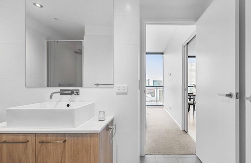 Adelaide Central Business District Apartment | Leilani - The West Franklin Panorama Apartment
