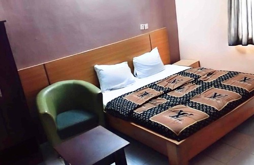 Osogbo Hotel | LEISURE SPRING HOTEL