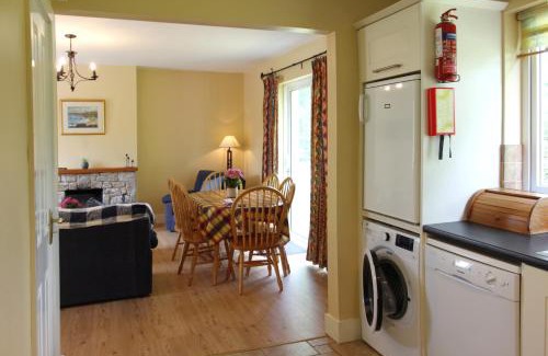 Carrick-on-Shannon House | Leitrim Quay - Riverside Cottage 9