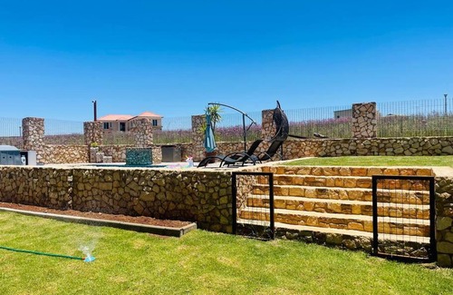 Bronkhorstspruit House | Lekker by die dam