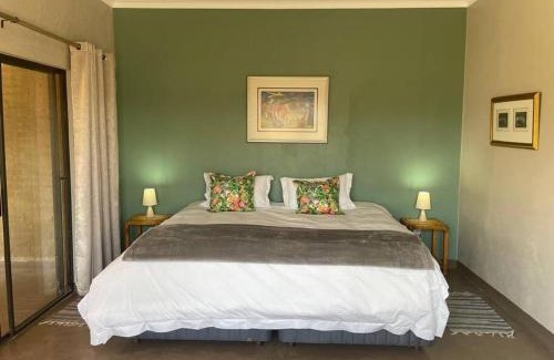 Hekpoort Apartment | Lekker Plekkie Farm Cottage