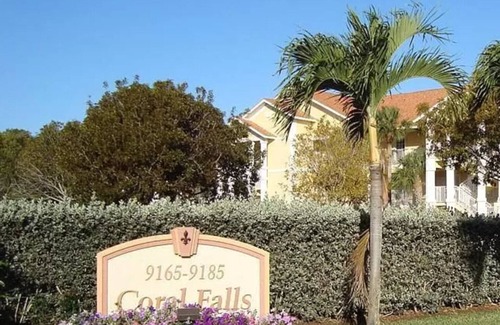 Ole Condo | LELY RESORT-SPRING DATES OPEN CLOSE TO PICKLEBALL PARK
