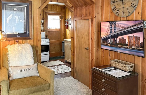 Grand Lake Cabin | Lemmon Lodge - Private Beachfront and Fishing!
