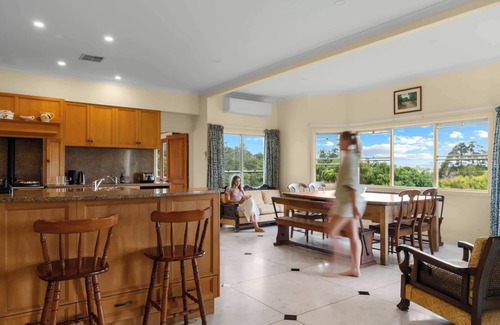 Montville House | Lemon Grove - Montville Manor