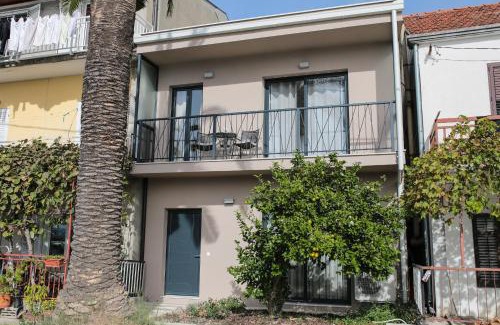 Komin Apartment | Lemon house