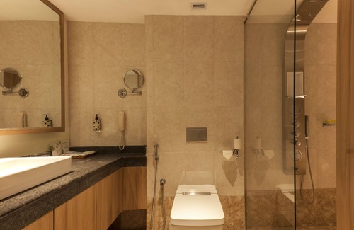 Patna Hotel | Lemon Tree Premier Patna