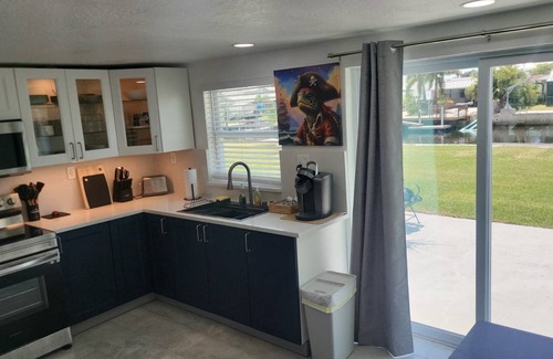 Pleasure Isles House | Lemon Tree Retreat