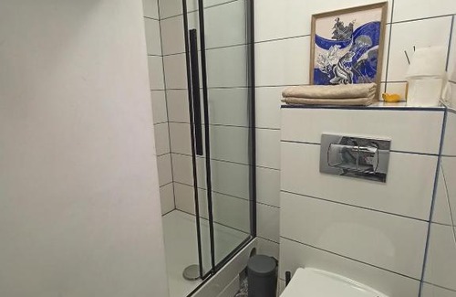 Legnica Hostel | Lemuria Pokój z łazienką Szkolna