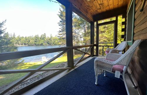 Oakland Hotel | Lenas' Lakeside Cabin
