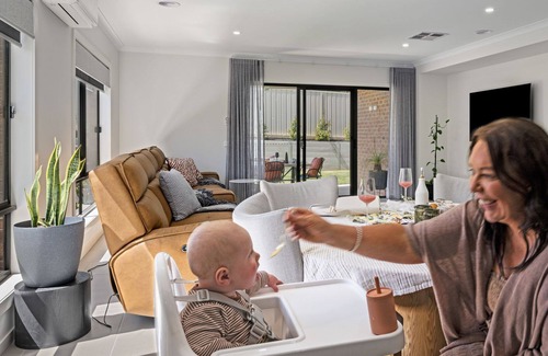 Leneva House | Leneva Stays only 3 minutes from Wodonga and 10 minutes to albury