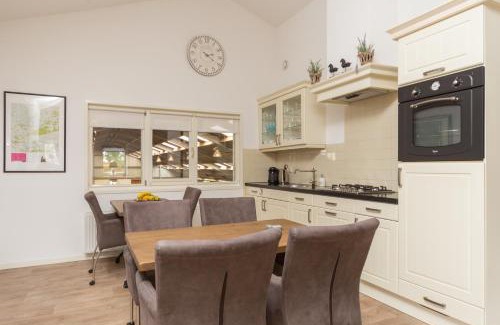 Windesheim Cabin | Lenthe Farm Lodge