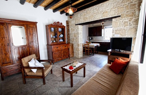 Goudi Apartment | Leonidas Village Houses