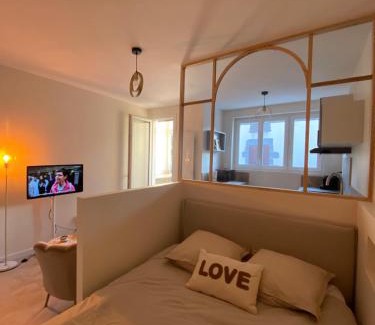 Aubiere Apartment | Les 20 bonheurs - Cosy pour 2 pers - Check-in 24-24