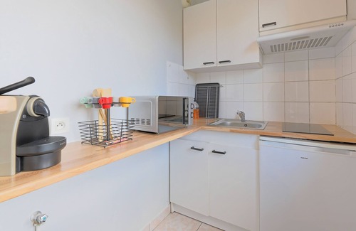 Valenciennes Apartment | Les 6 rois - Studio Apartment, Sleeps 2