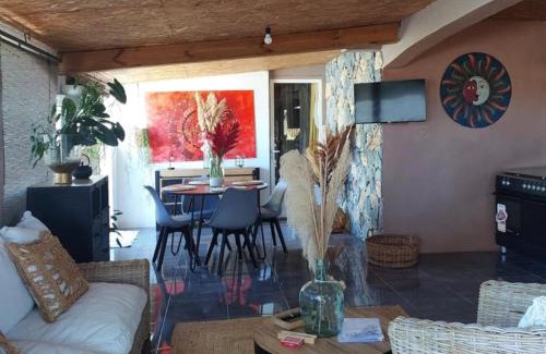 Le Centre House | Les Alocasias